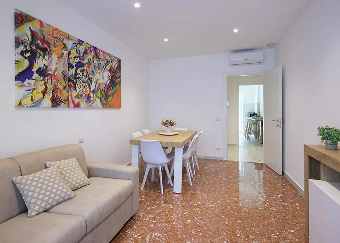 Luxury Domus- Metro Malatesta *