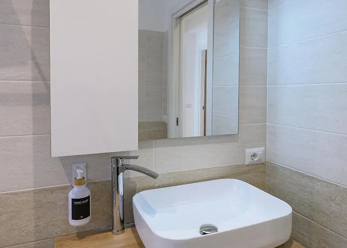Apartamento Luxury Domus- Metro Malatesta *